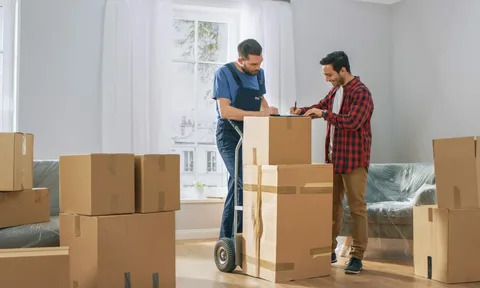 Advantages of Opting for Movers with Specialized Assembly Services