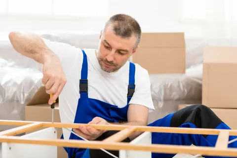 Do Movers Disassemble and Reassemble the Furniture?